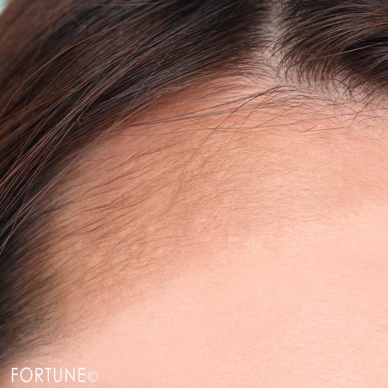 CEZANNE（セザンヌ）『セザンヌ　ヘアメイクパウダー』　02 明るめブラウン