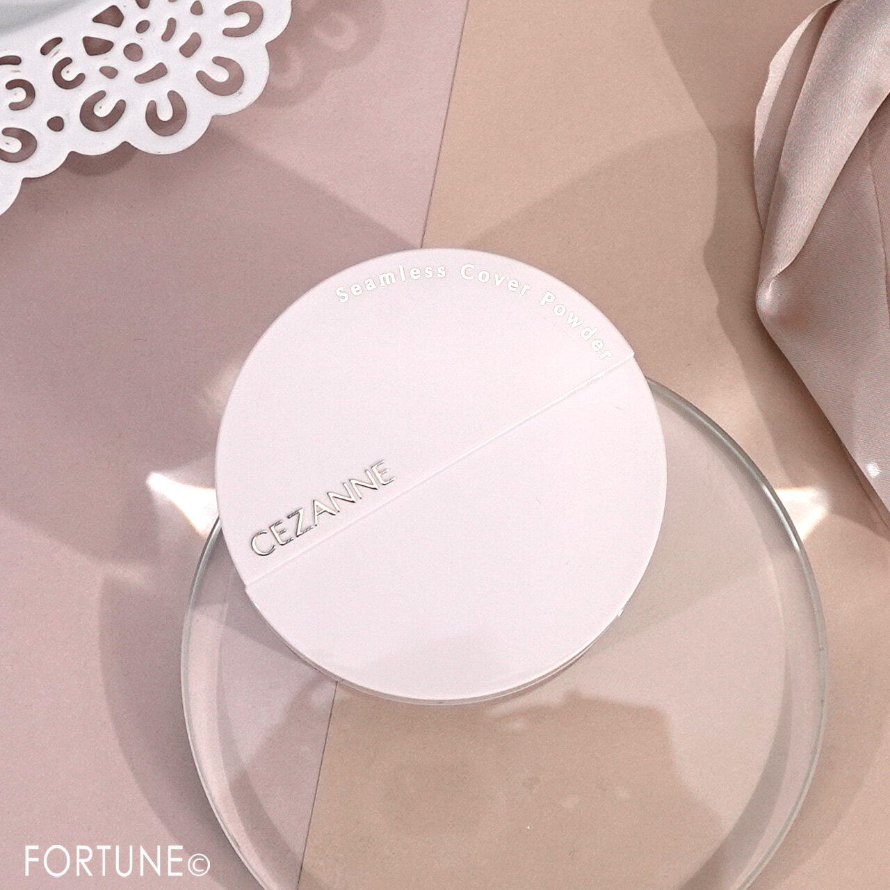 CEZANNE（セザンヌ）　『セザンヌ　シームレスカバーパウダー』