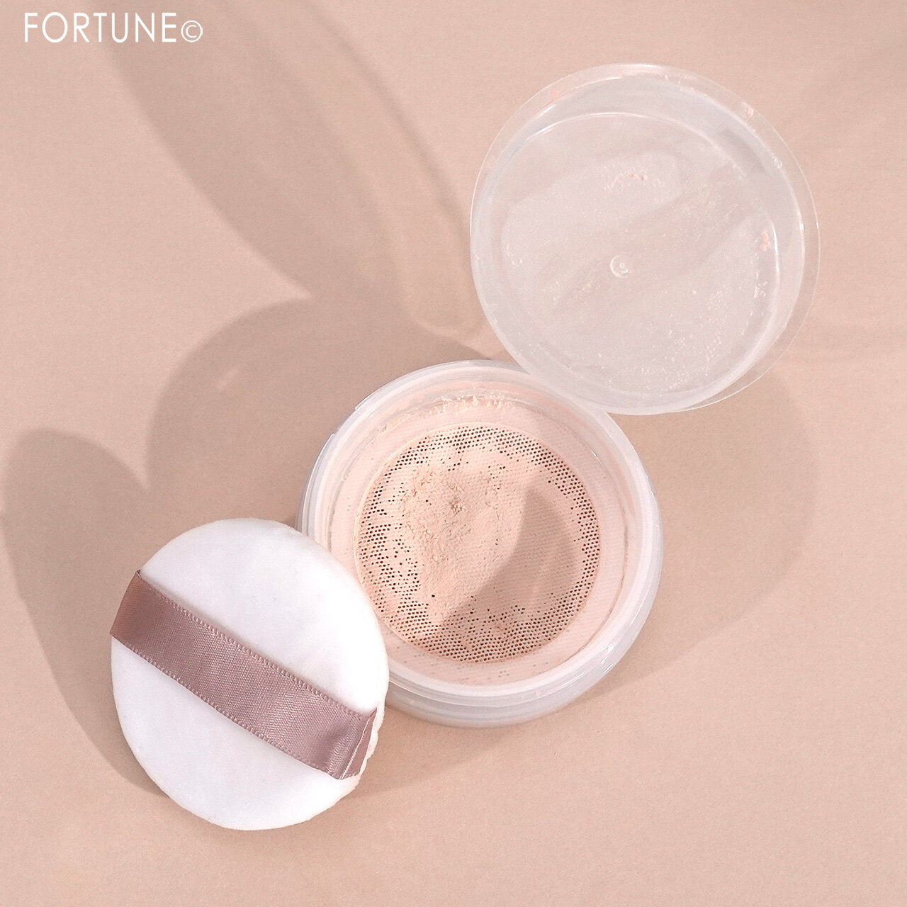 CEZANNE（セザンヌ）　『セザンヌ　シームレスカバーパウダー』