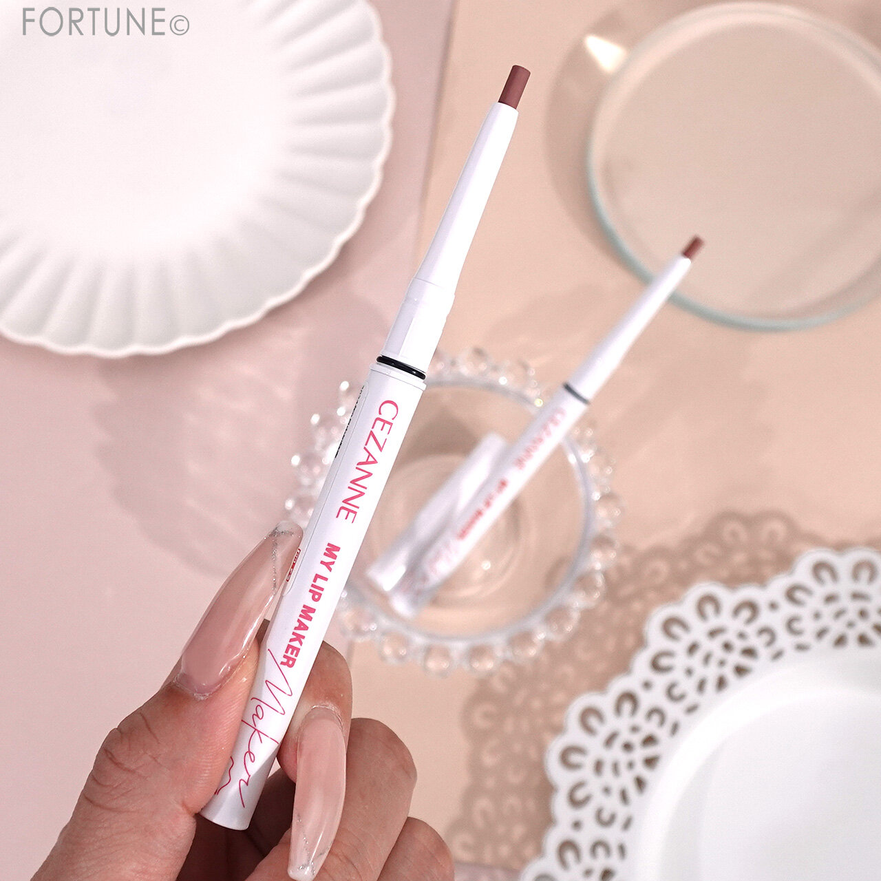 CEZANNE（セザンヌ）　『セザンヌ　影色リップメイカー』