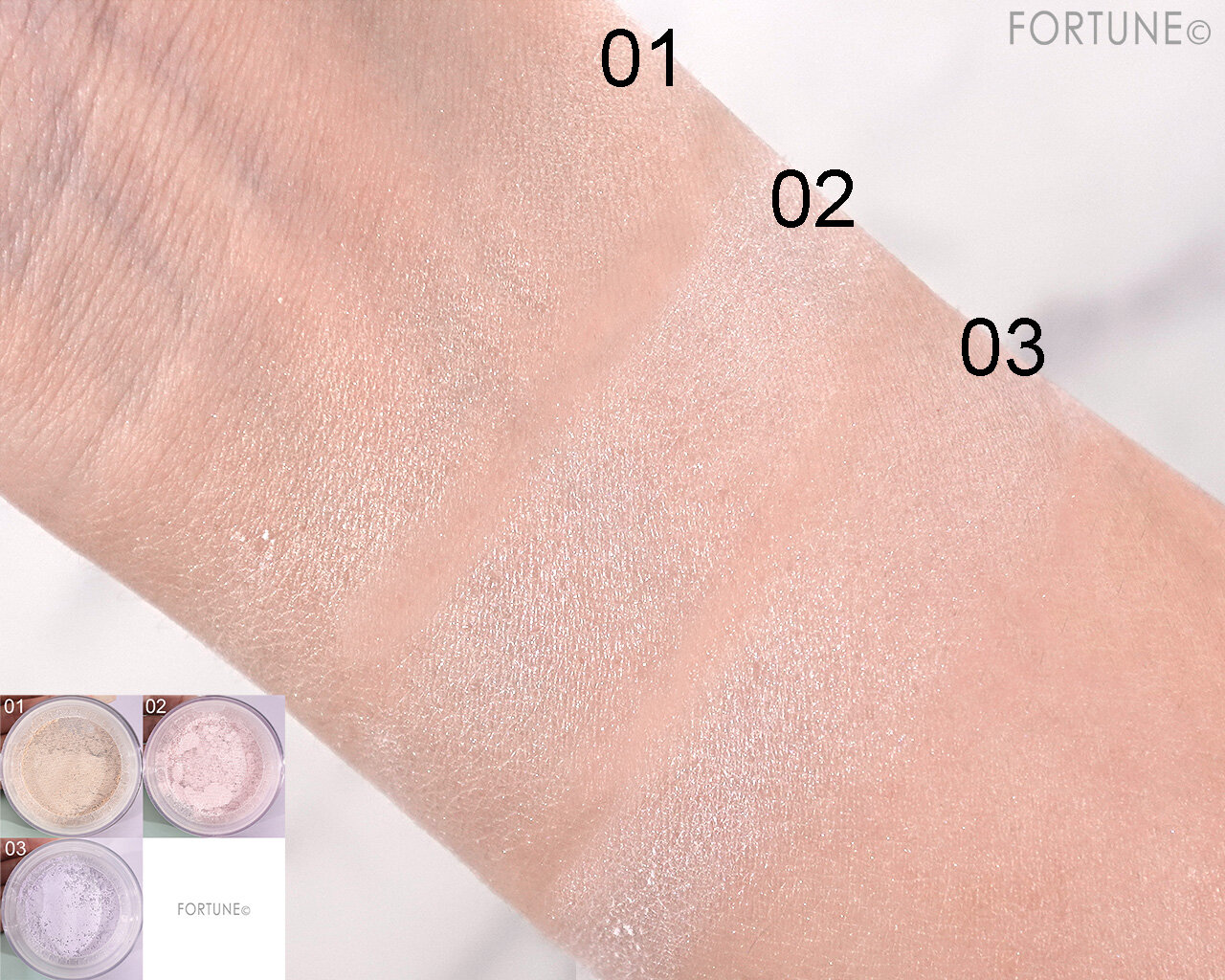 ADDICTION（アディクション）　『アディクション　インビジブル　エッセンス　ルースパウダー　グロウ ＋』