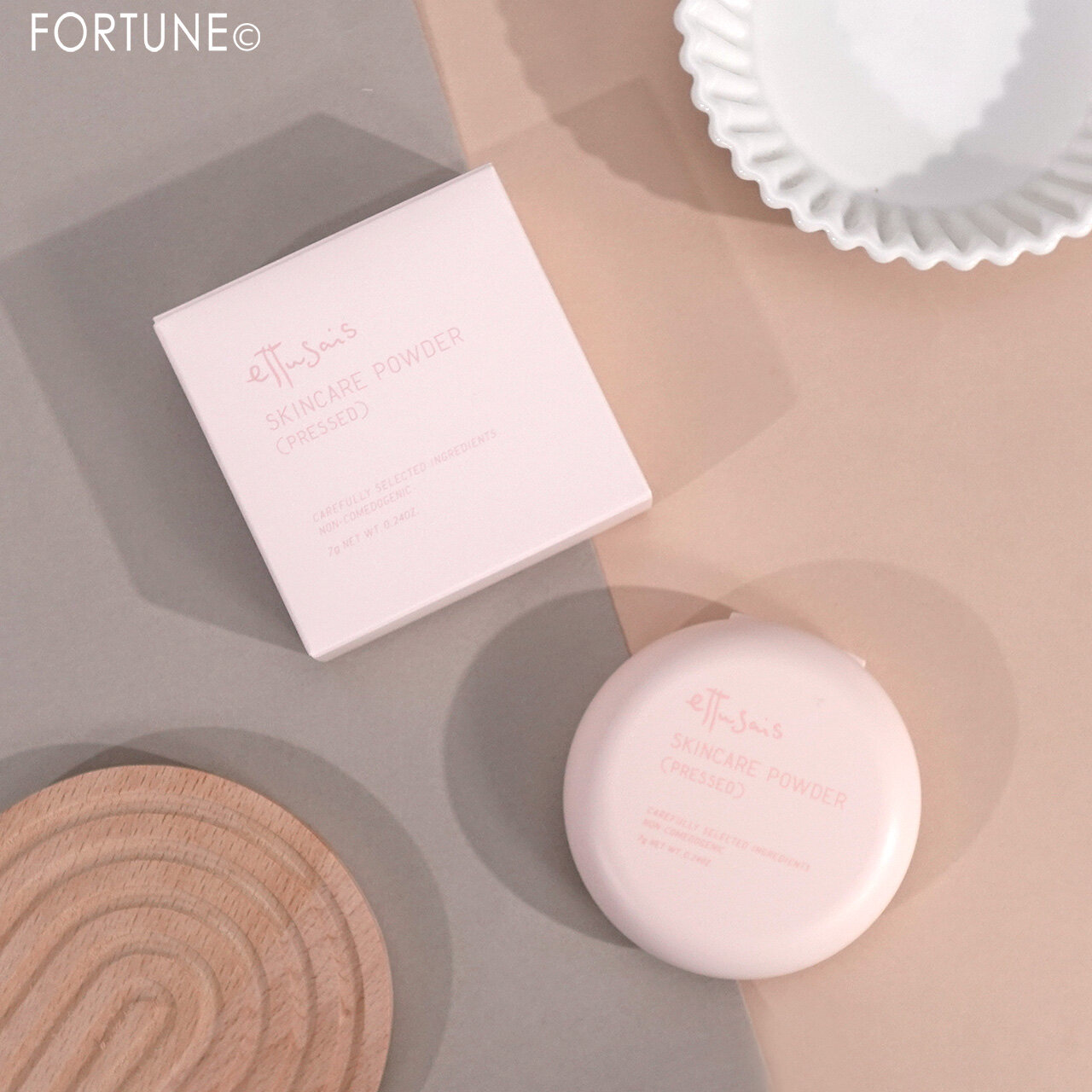 ettusais（エテュセ）　『エテュセ　スキンケアパウダー （プレスト）』