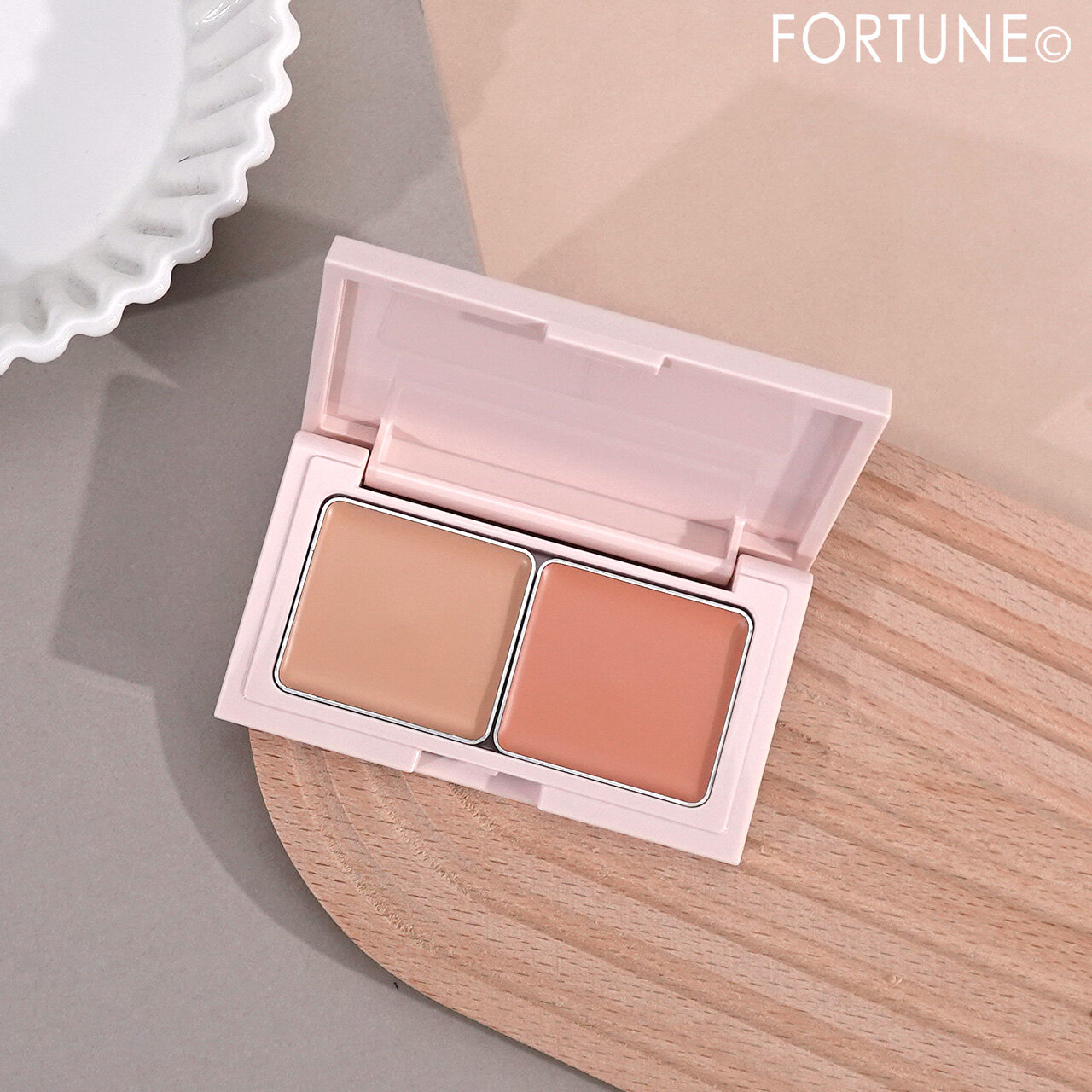 ettusais（エテュセ）　『エテュセ　スキンフィット カバーコンシーラー』