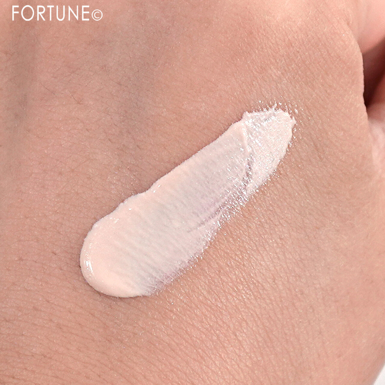 ettusais（エテュセ）　『エテュセ　トーンアップ UVプライマー』