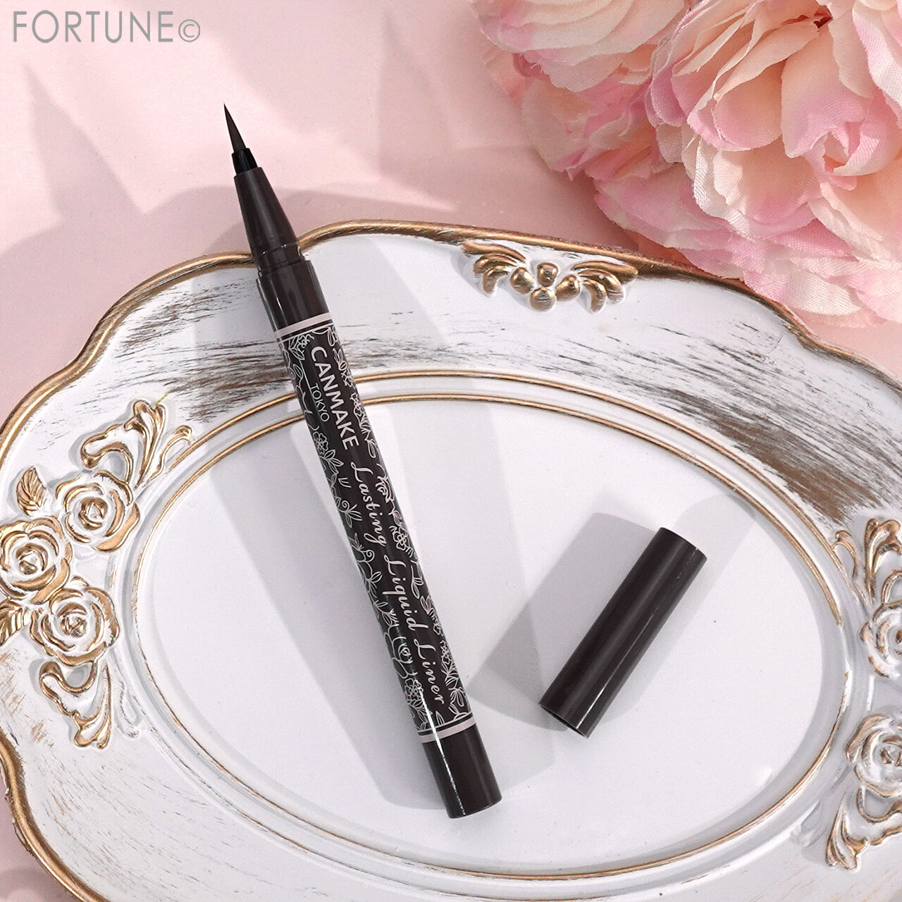 CANMAKE（キャンメイク）　『ラスティングリキッドライナー』　
