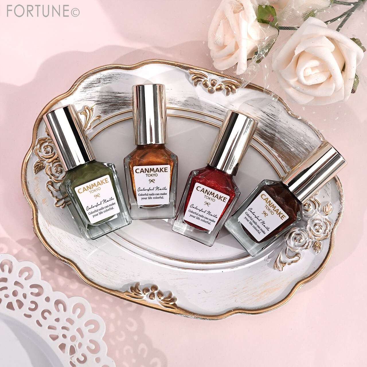 CANMAKE（キャンメイク）　『カラフルネイルズ』　