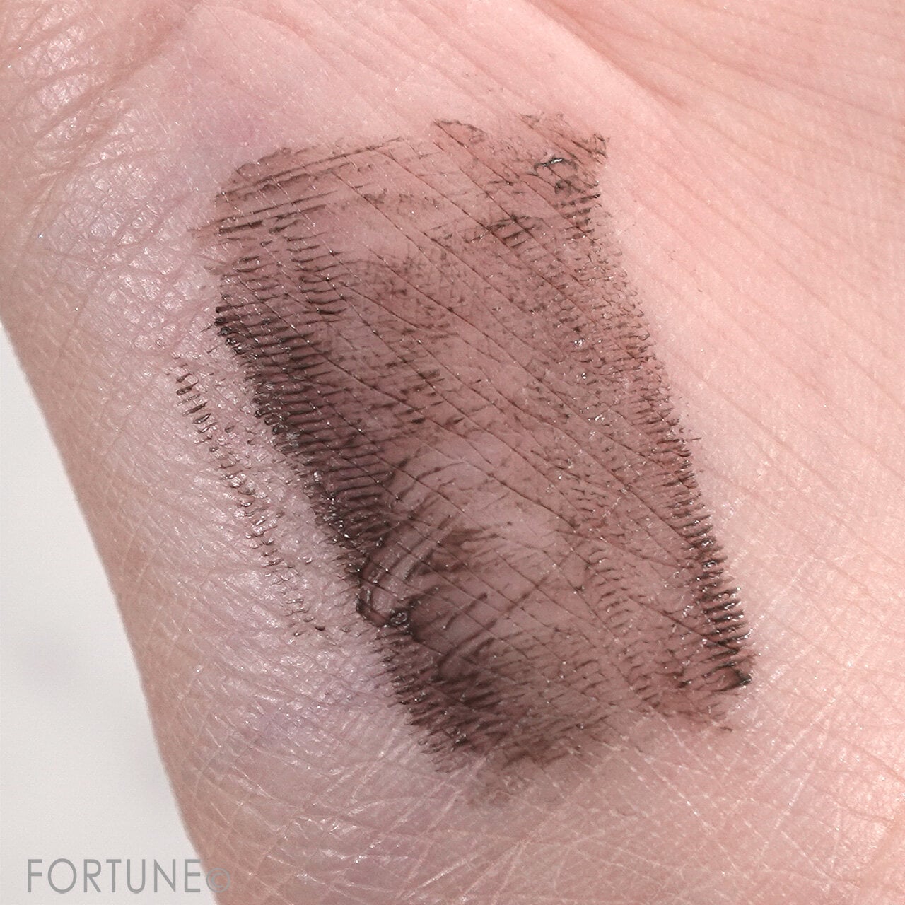 CANMAKE（キャンメイク）　『メタルックマスカラ』　03 スウィートブラック