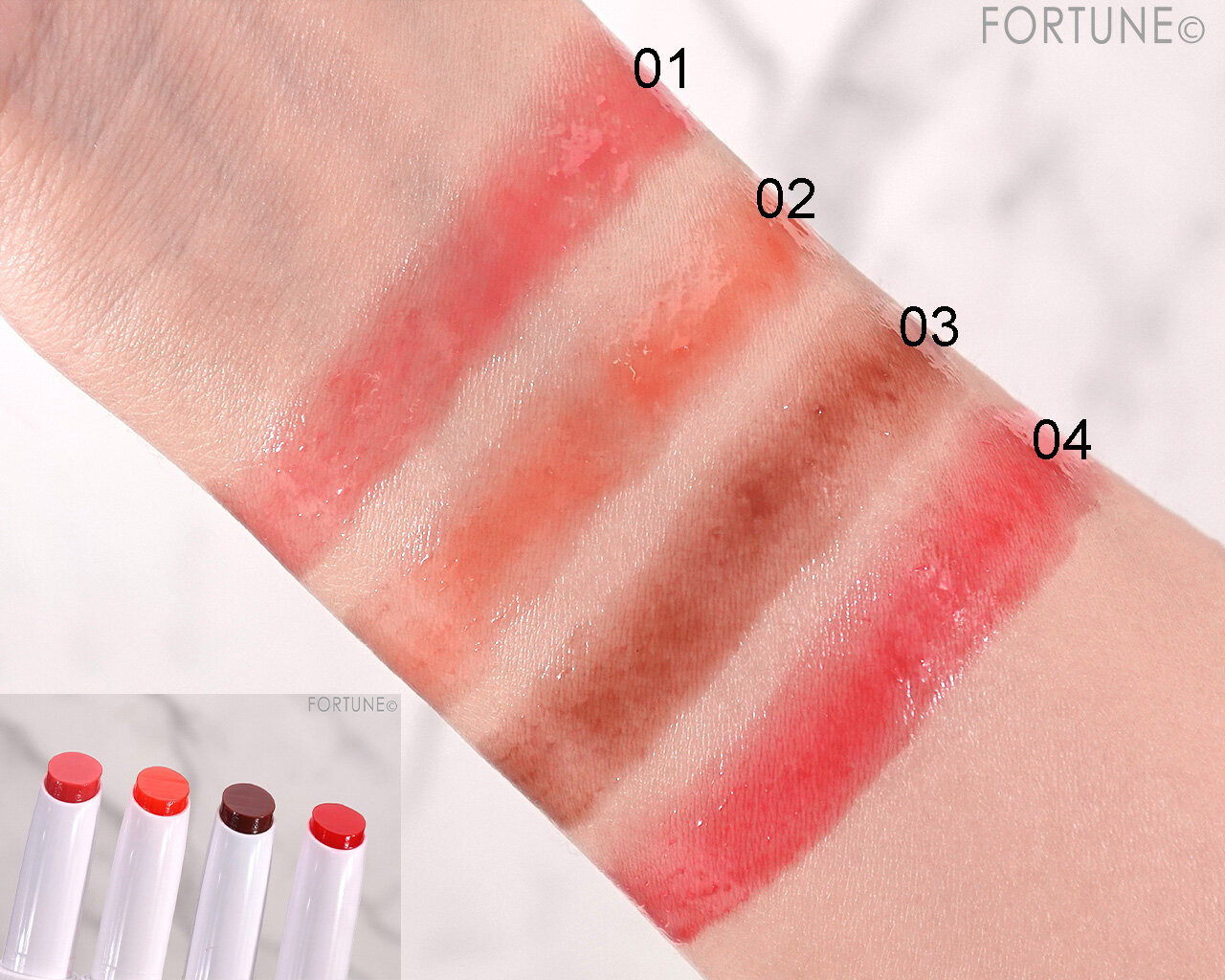 Lipit.（リップイット）　『Lipit.　クリッククリック ラバリップ』　01 ローズハニープリン　　02 ピーチシロップ　03 チョコフォンダン　04 ベリーフォンデュ