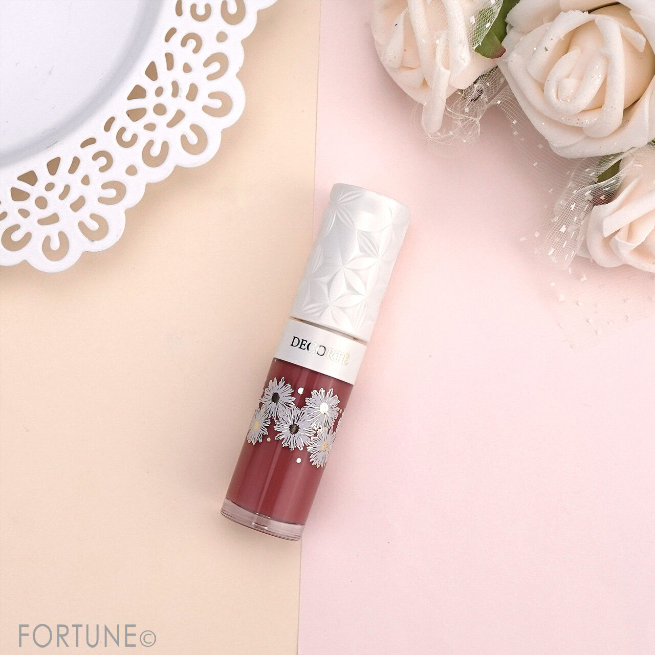 DECORTÉ（コスメデコルテ）　『コスメデコルテ プランピング リップセラム WHITE BLISS』　「05 winter bouquet」