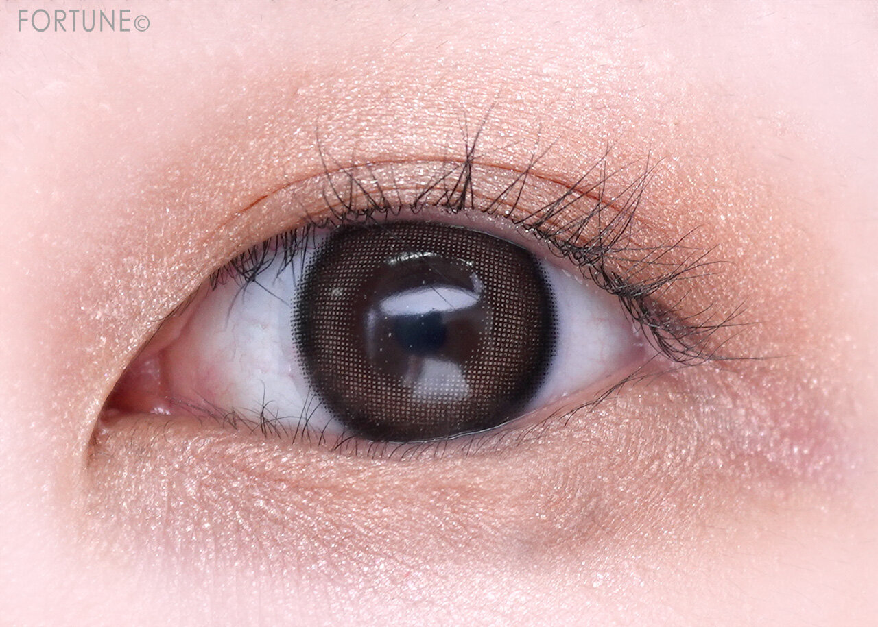 DECORTÉ（コスメデコルテ）　『コスメデコルテ アイグロウジェム プレストコンパクト WHITE BLISS』　「101 warm wishes」