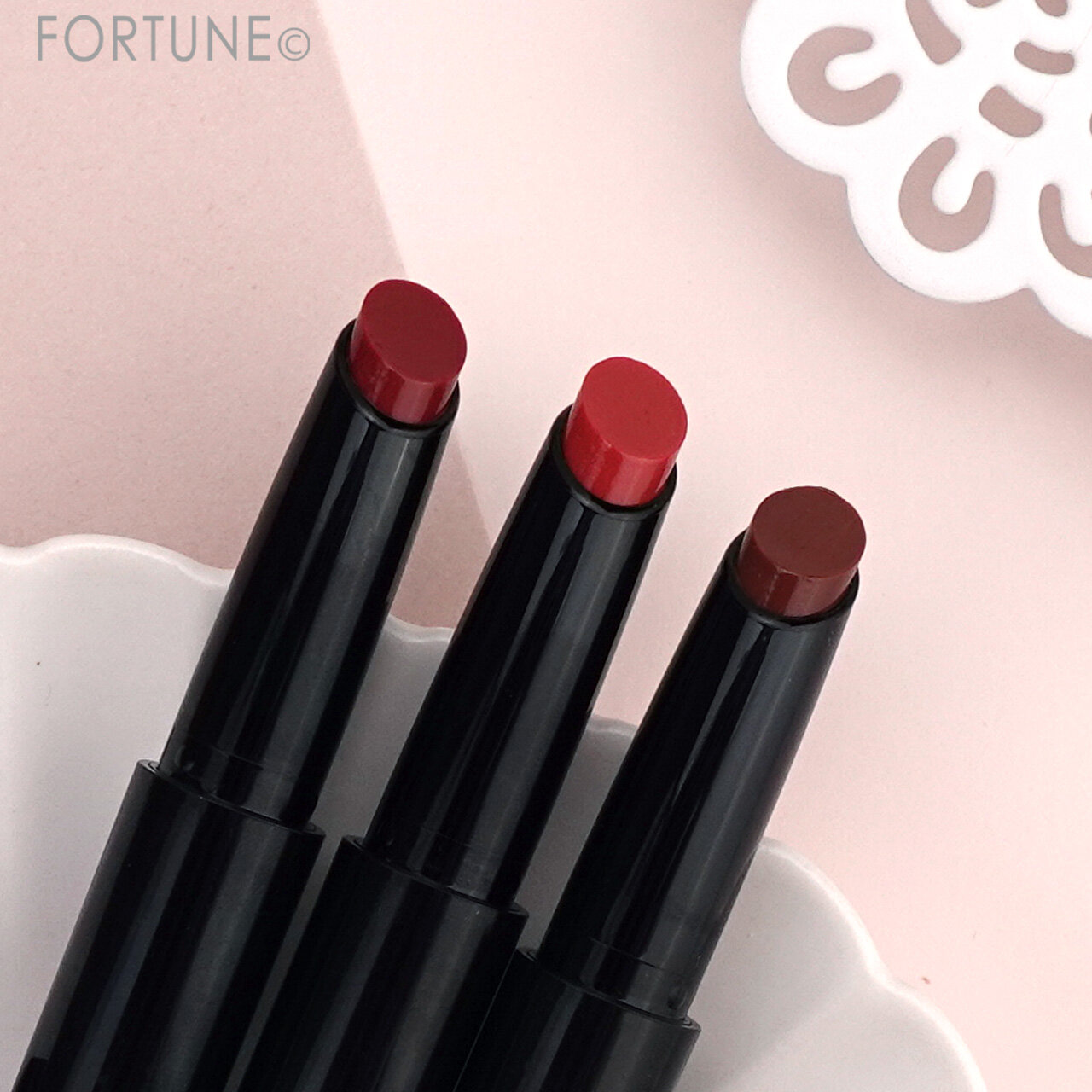 KATE（ケイト） 『ケイト　リップモンスター　ツヤバース』　