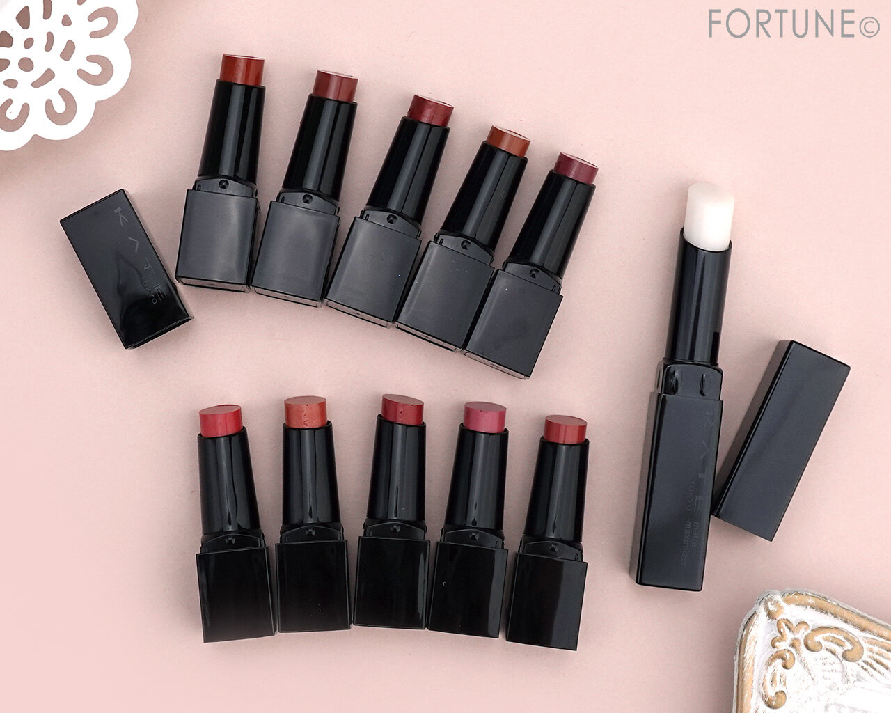 KATE（ケイト）　2024年冬新作コスメ　『ケイト　リプモンハウス限定セット』　『ケイト　マットマキシマイザー』