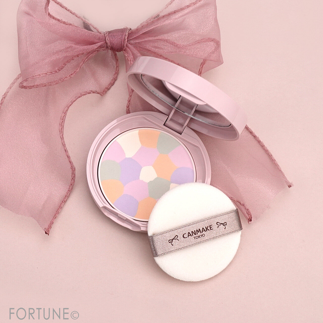 CANMAKE（キャンメイク）　『マシュマロフィニッシュパウダー ～Abloom～』