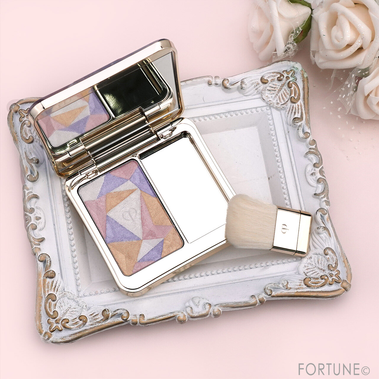 Clé de Peau Beauté（クレ・ド・ポー ボーテ）　クレ・ド・ポー ボーテ ル・レオスールデクラ 107　