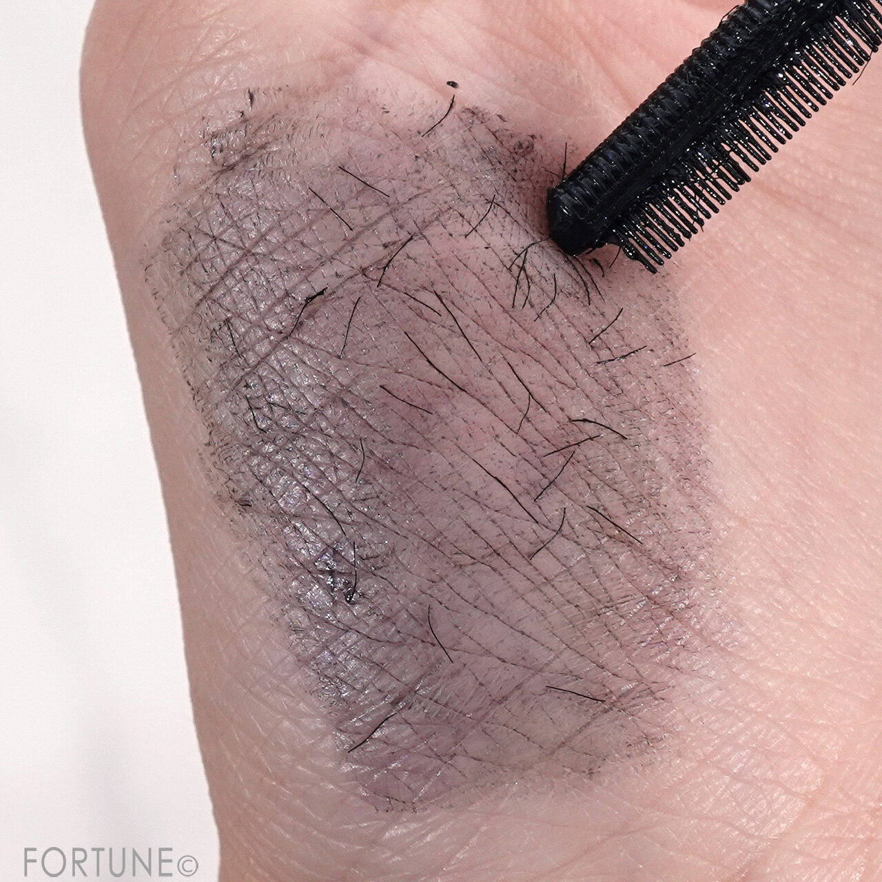 ettusais　エテュセ マスカラベース リッチ