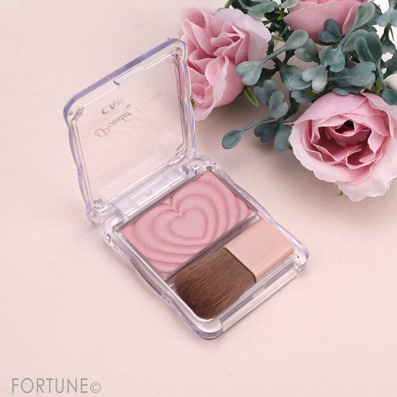 CANMAKE（キャンメイク）　パウダーチークス