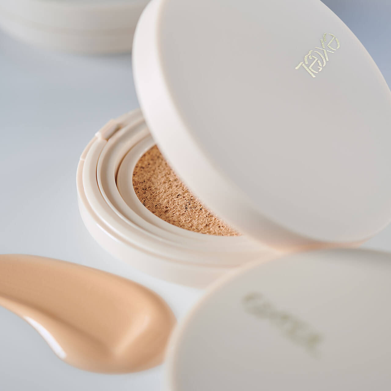 excel（エクセル）2025年春新作コスメ　クッションファンデ