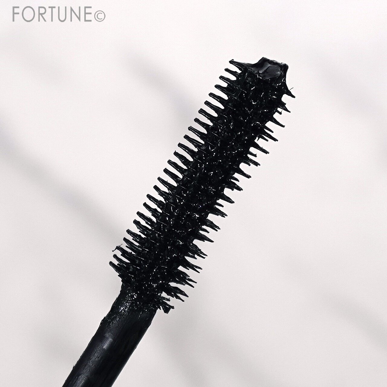 マスカラ　選び方　ブラシ形状