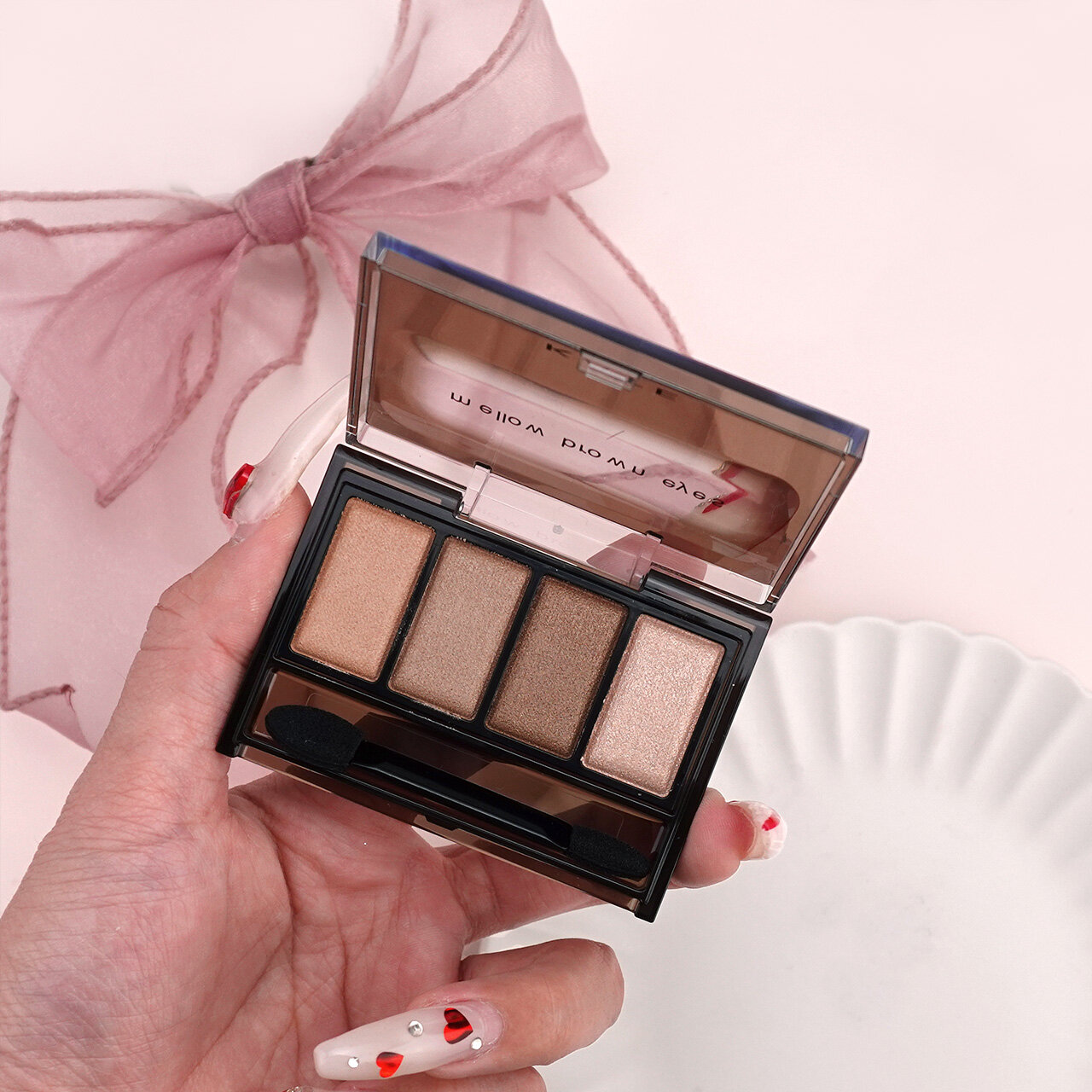 KATE　ケイト　メロウブラウンアイズ