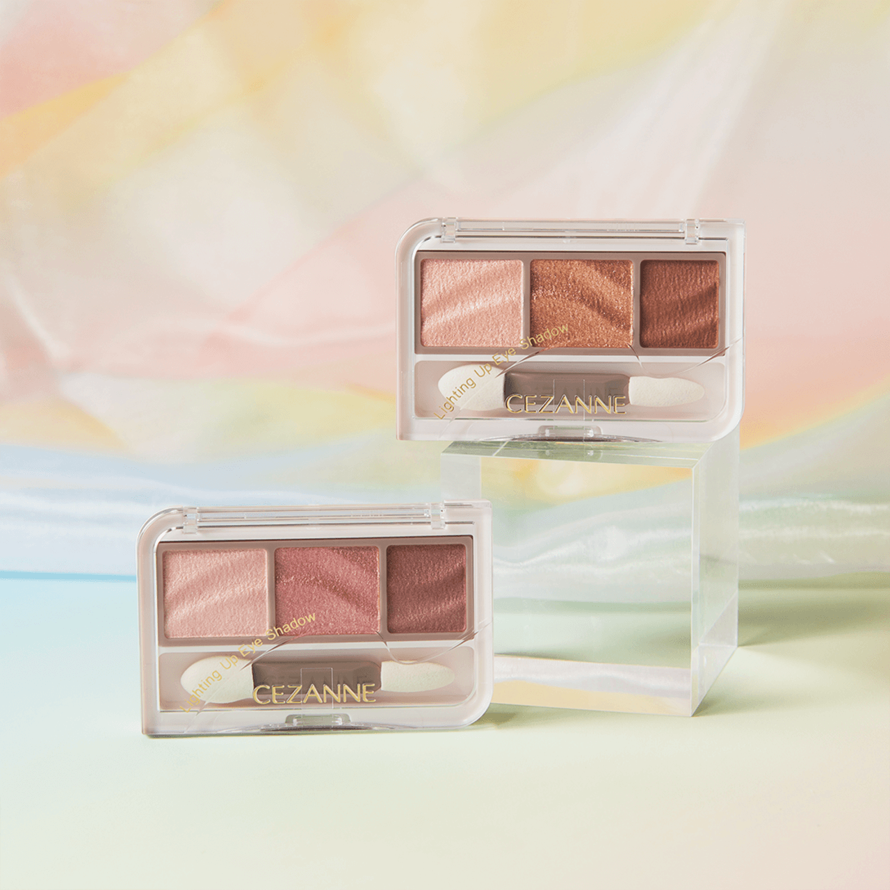 CEZANNE（セザンヌ） 　『セザンヌ　ライティングアップアイシャドウ』　01　02