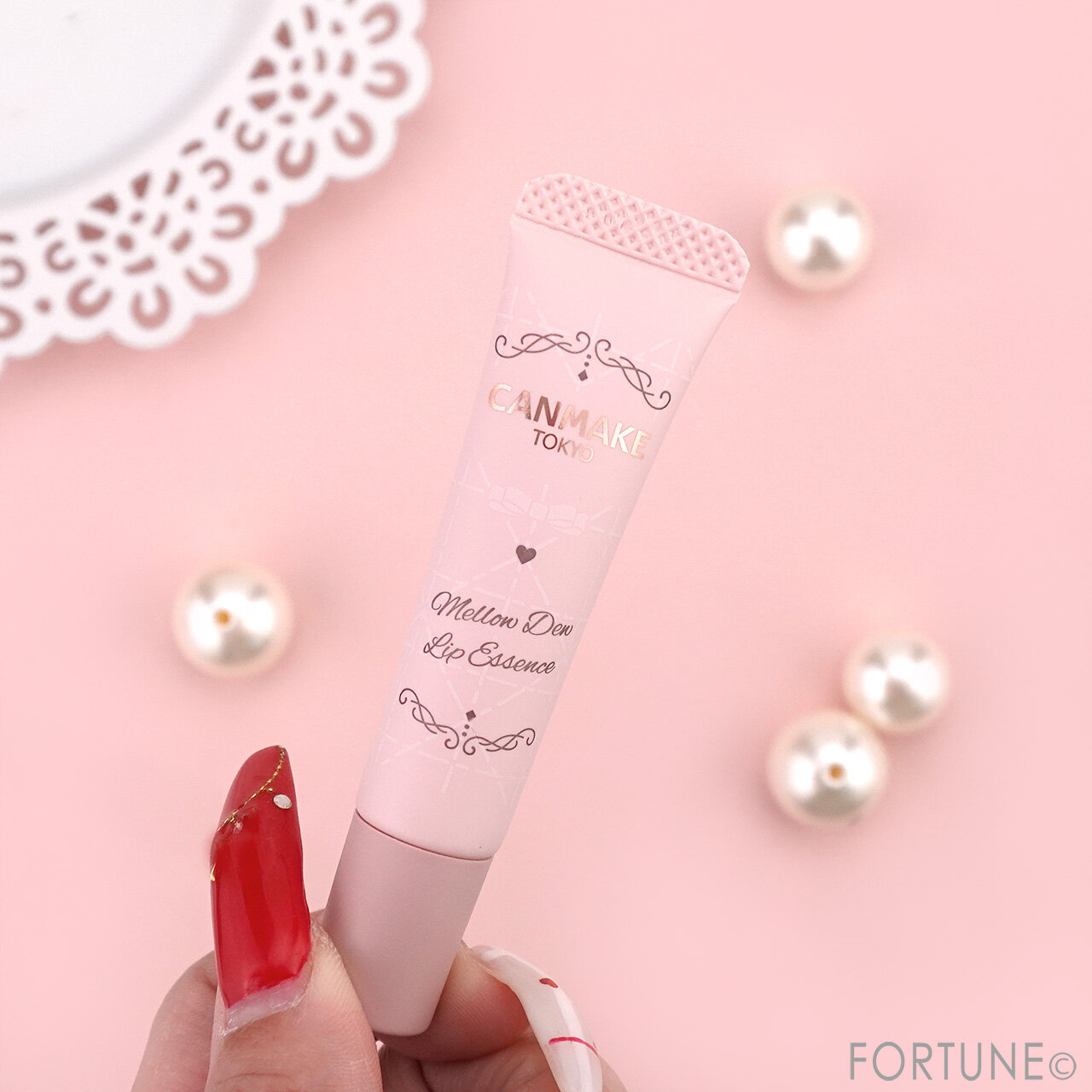 CANMAKE（キャンメイク）　『キャンメイク　メロウデューリップエッセンス』　01