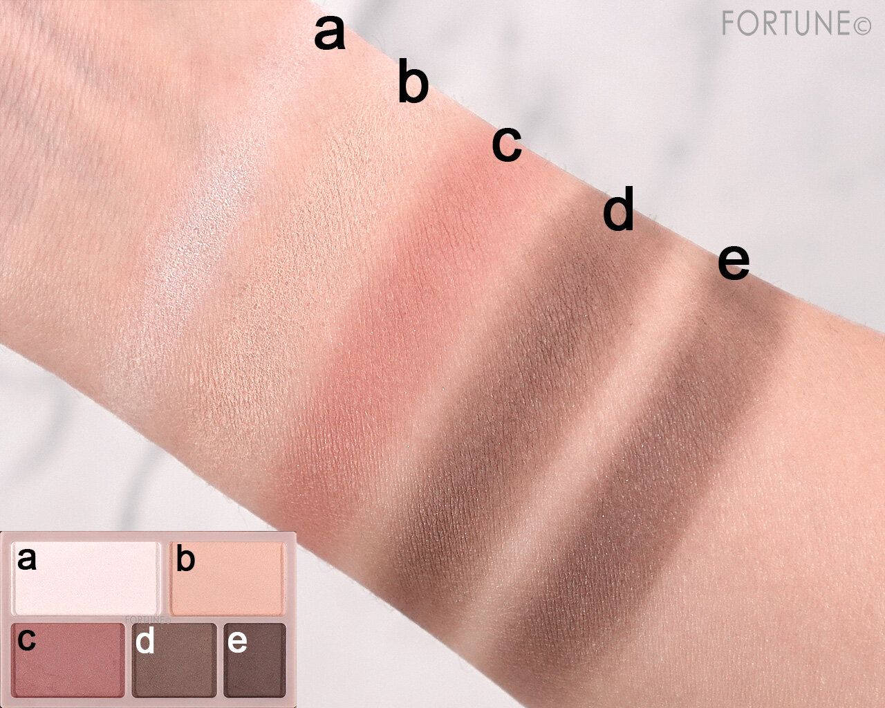 CANMAKE（キャンメイク）　『パーフェクトマルチアイズ』 09