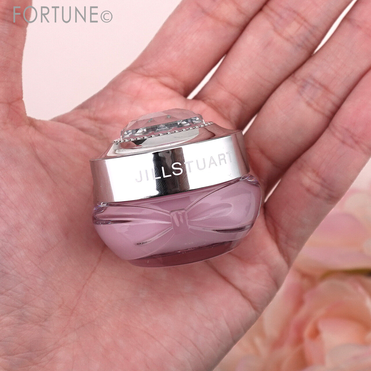 JILLSTUART Beauty（ジルスチュアート ビューティ）　ジルスチュアート　メロウピーチティー／ダージリンティー／ベリーローズヒップティー　リップマスク