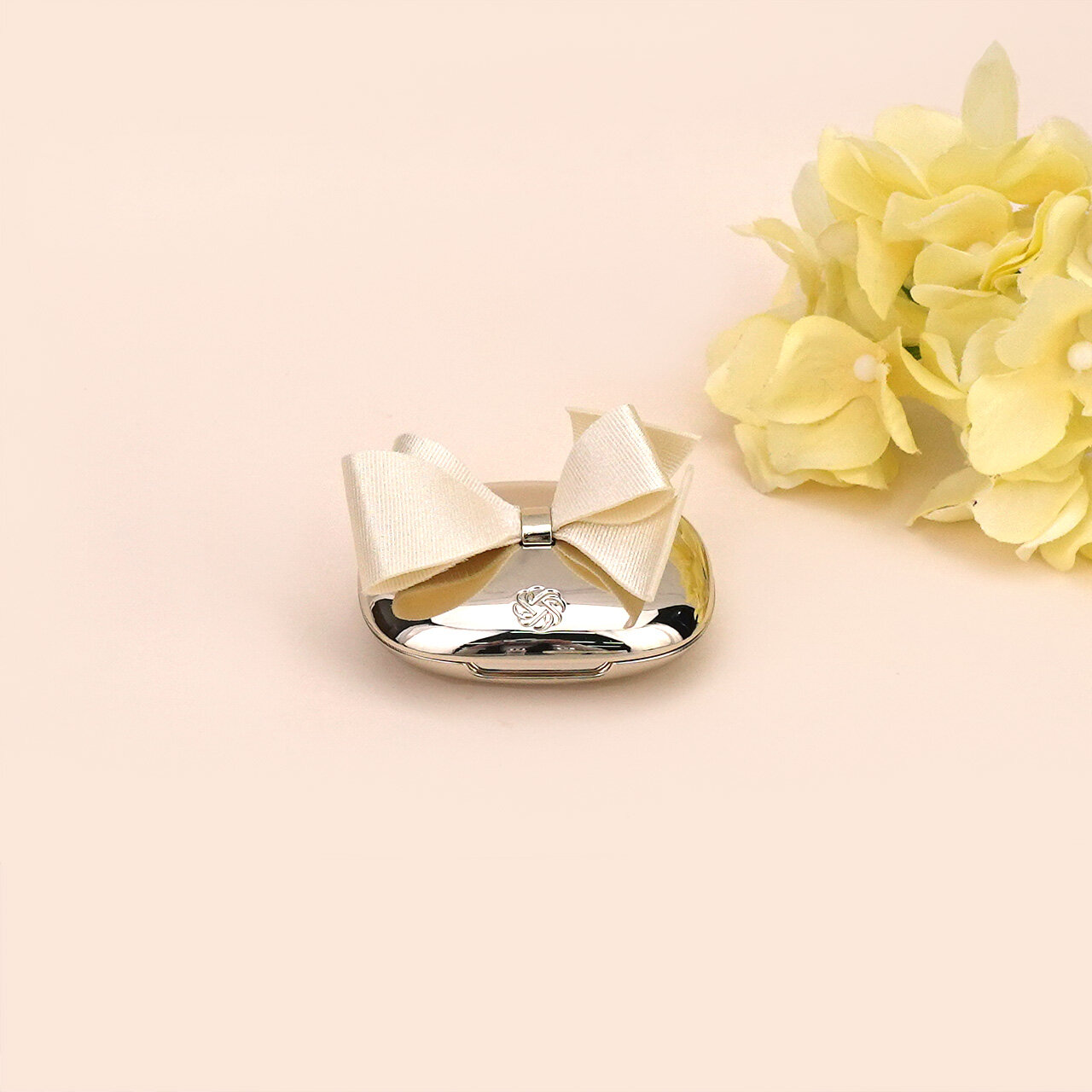 DECORTÉ（コスメデコルテ）　『コスメデコルテ　キモノ ミモザ　ソリッドパフューム』