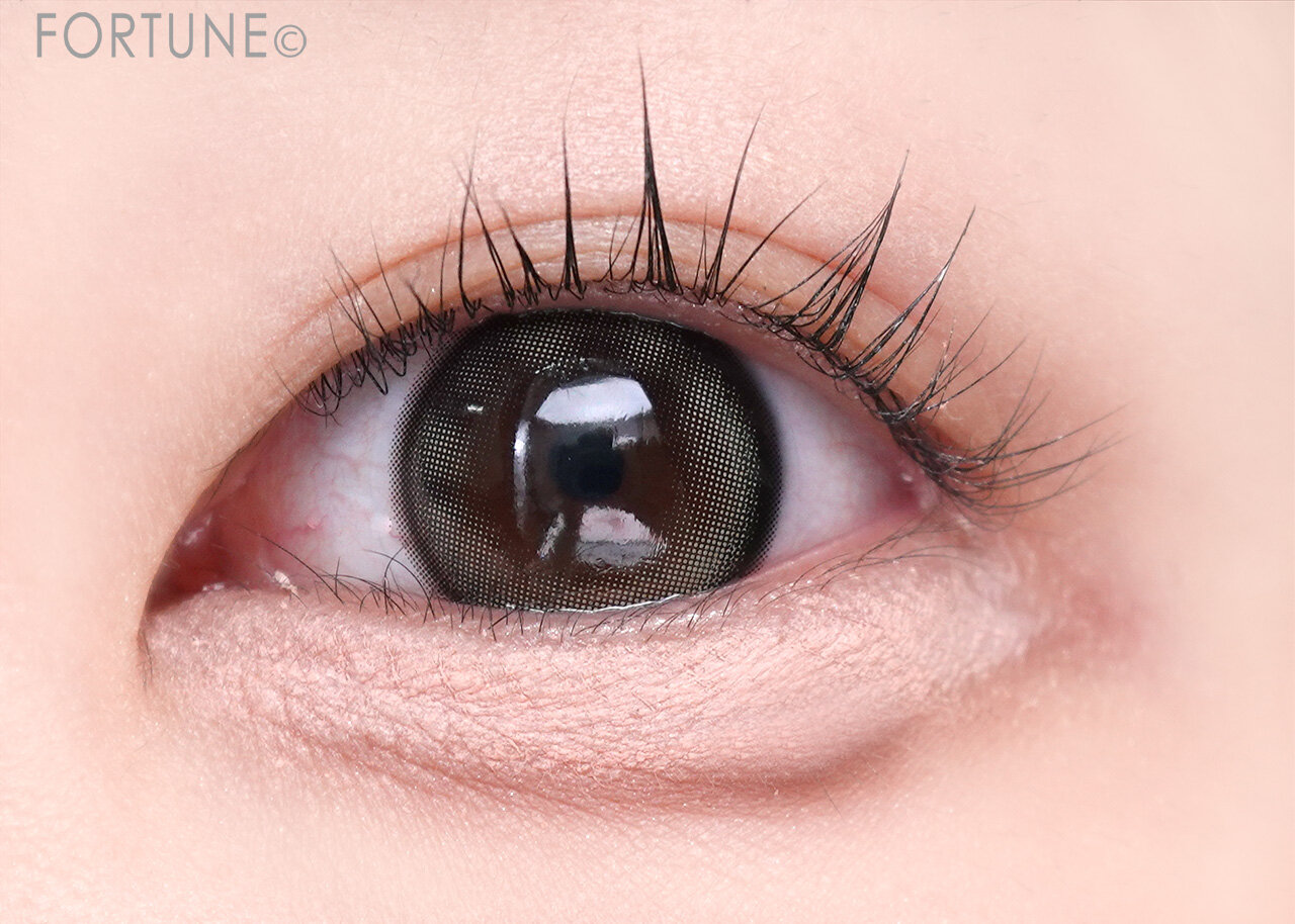 CEZANNE（セザンヌ）｜ライティングアップアイシャドウ 02