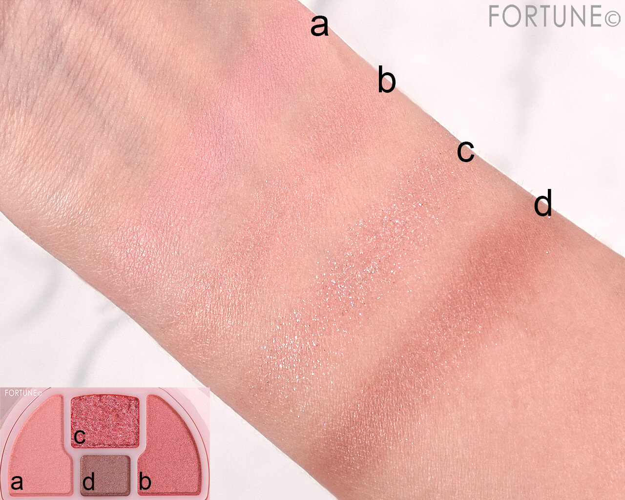 CANMAKE（キャンメイク）　『キャンメイク　プランぷくコーデアイズ』　04