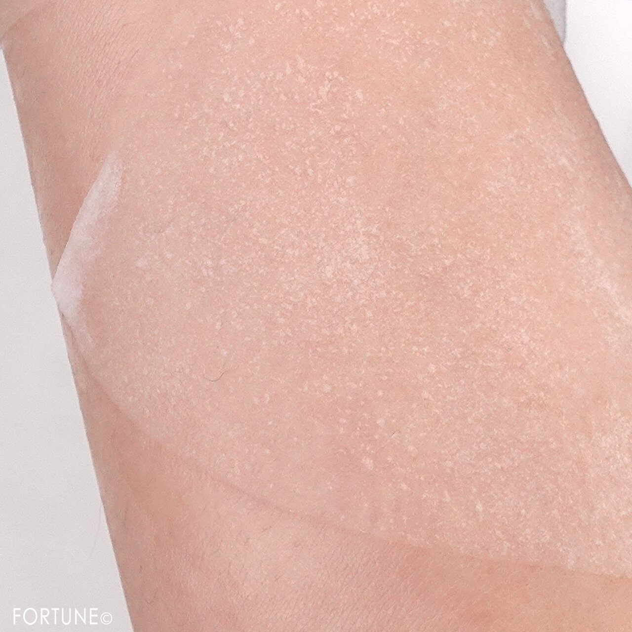 CEZANNE（セザンヌ）　『セザンヌ　濃密ハイドロマスク』