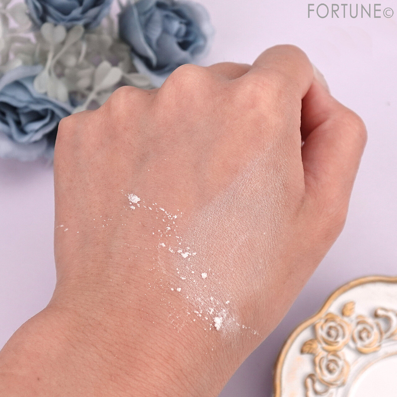 Clé de Peau Beauté（クレ・ド・ポー ボーテ）　　プードルトランスパラント n M