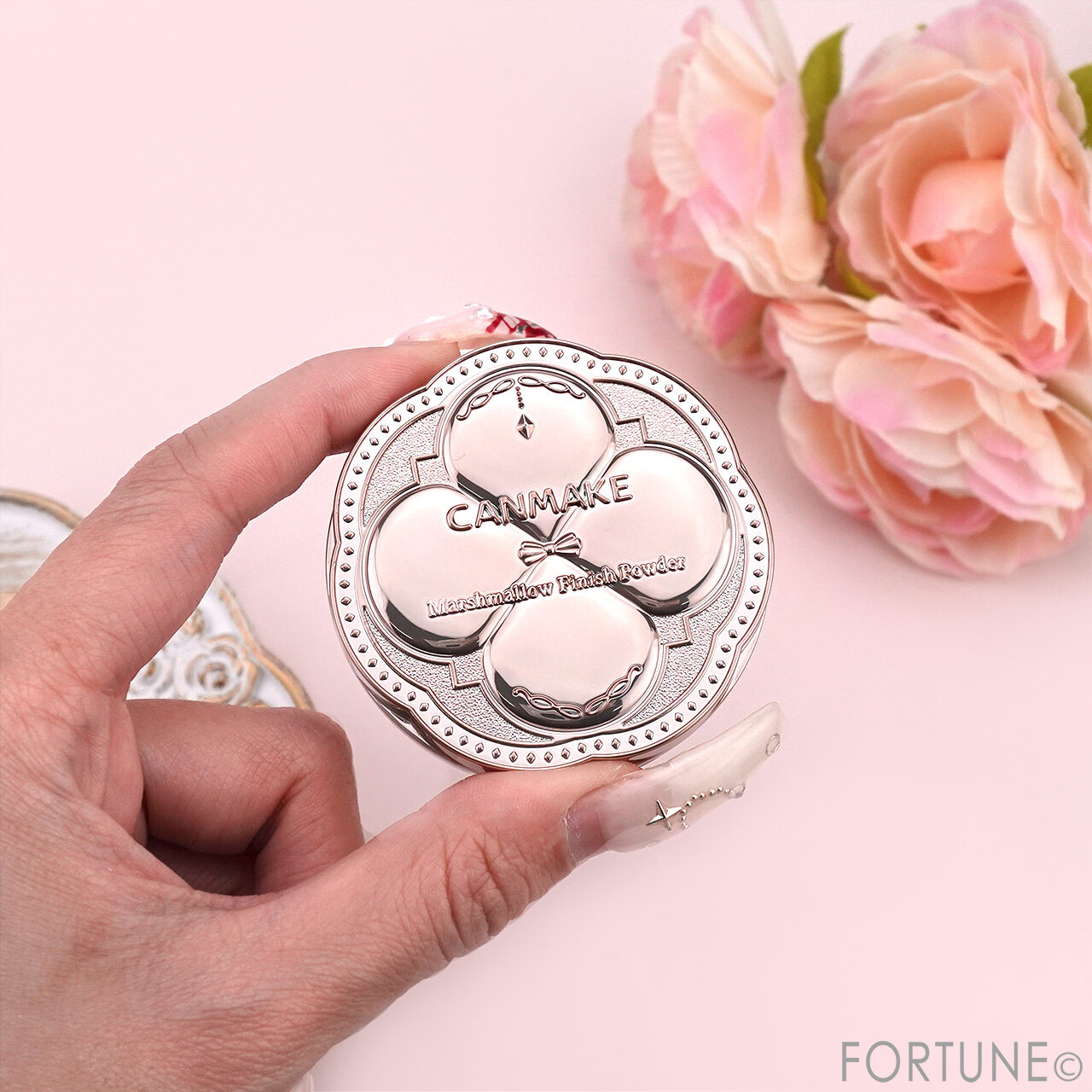 CANMAKE（キャンメイク）　キャンメイク　マシュマロフィニッシュパウダー mini