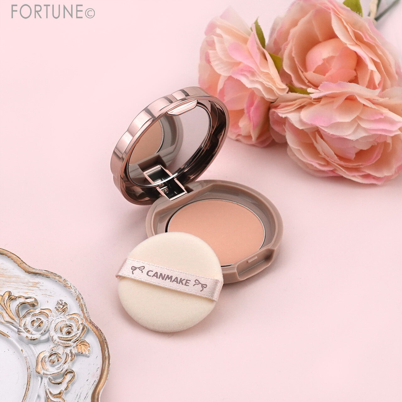 CANMAKE（キャンメイク）　キャンメイク　マシュマロフィニッシュパウダー mini