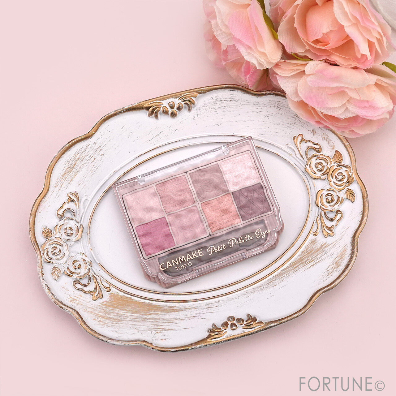 CANMAKE（キャンメイク）　キャンメイク　プティパレットアイズ