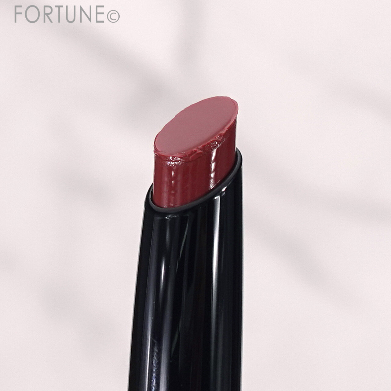 KATE（ケイト）　『ケイト　リップモンスター　ツヤバース』