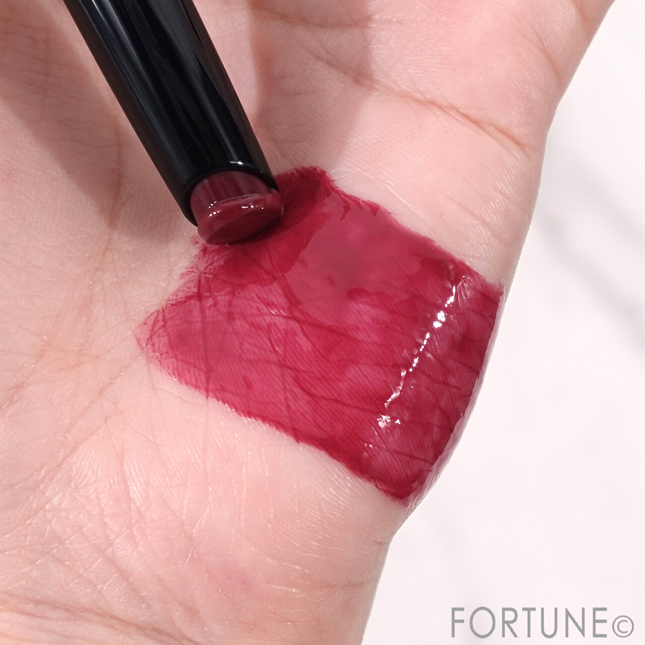 KATE（ケイト）｜リップモンスター ツヤバース