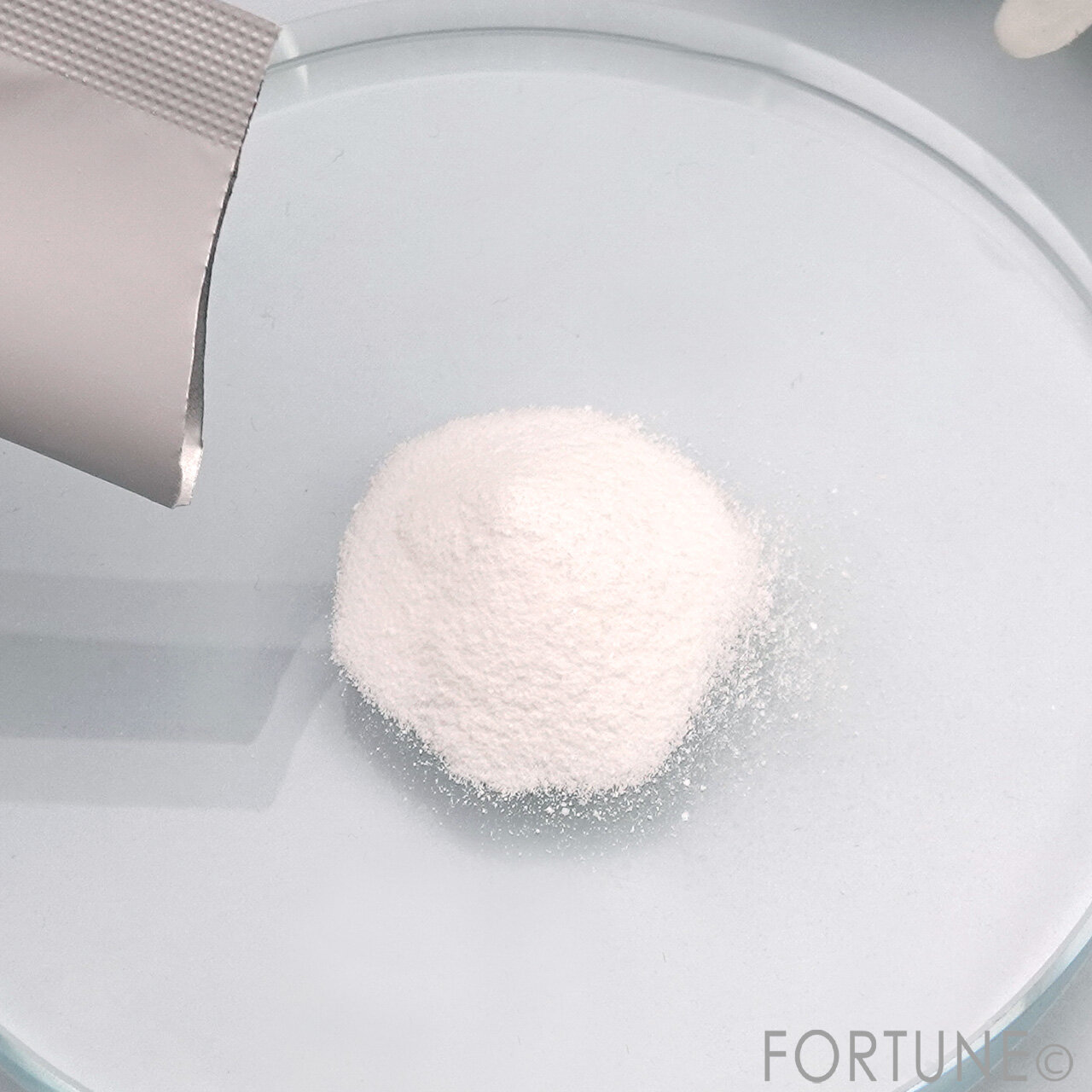 CLAYGE（クレージュ）｜ポアクリアパウダー