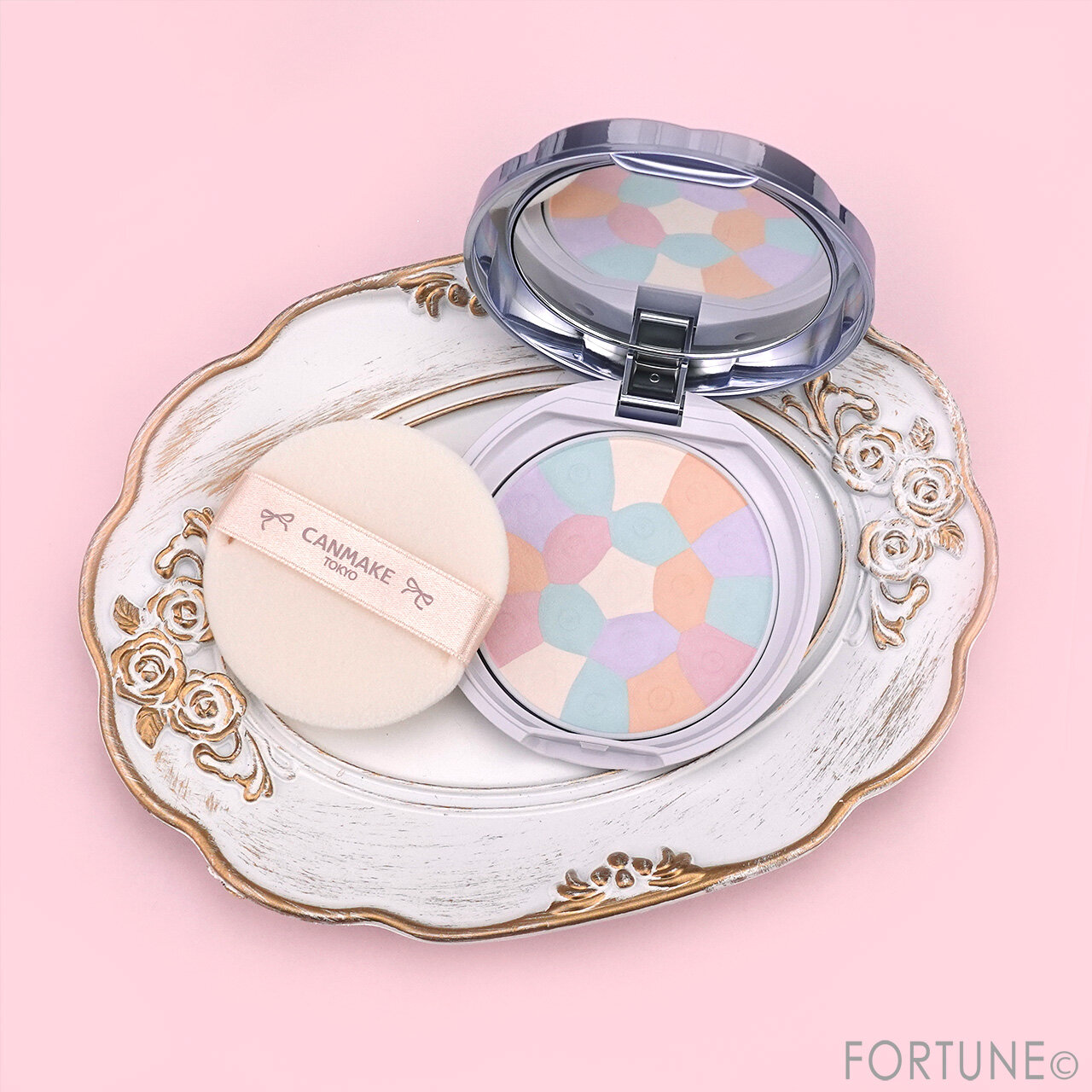 CANMAKE（キャンメイク）　イルミネイティングフィニッシュパウダー 〜Abloom〜　02