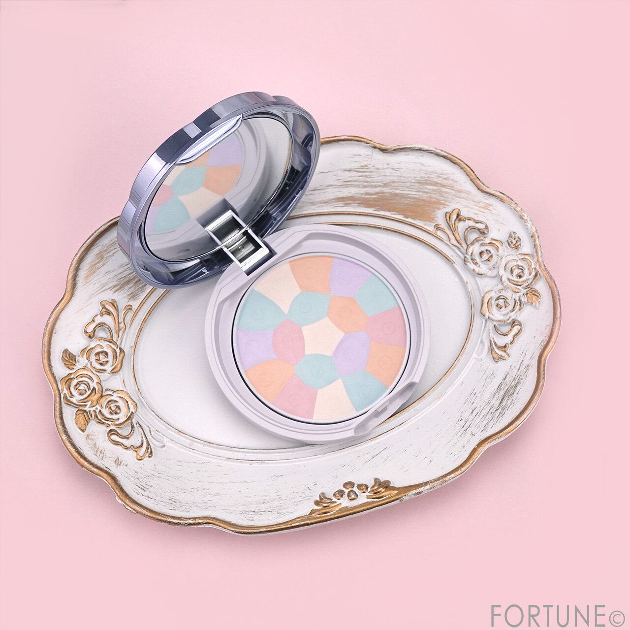 CANMAKE（キャンメイク）　イルミネイティングフィニッシュパウダー 〜Abloom〜　02