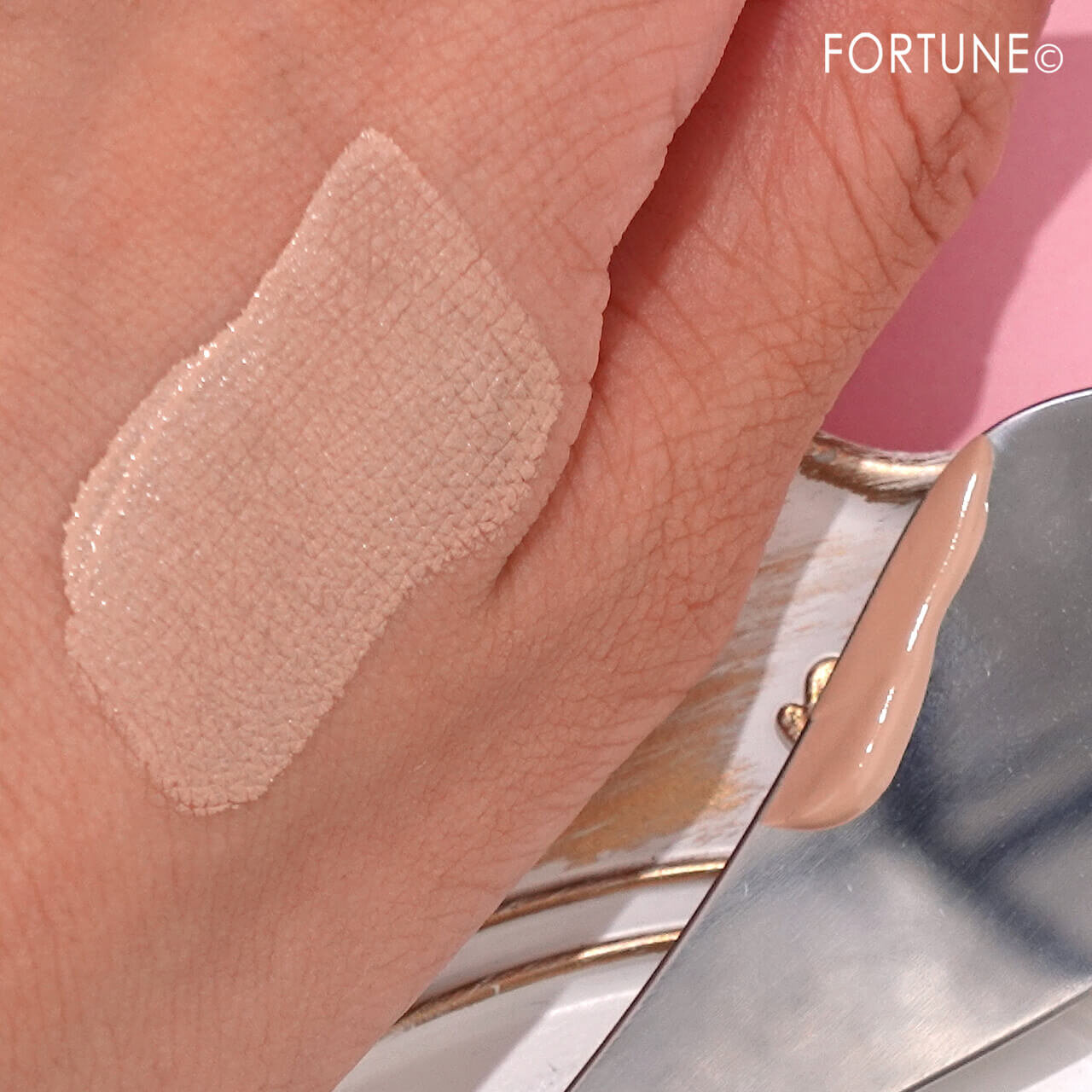 DAISO（ダイソー）100均コスメ｜2WAYスパチュラ（専用ケース付）