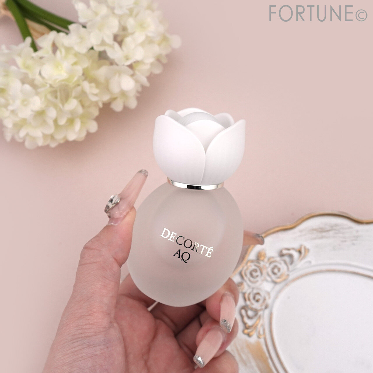 DECORTÉ（コスメデコルテ）　『コスメデコルテ　AQ　パフュームド ヘアミスト』