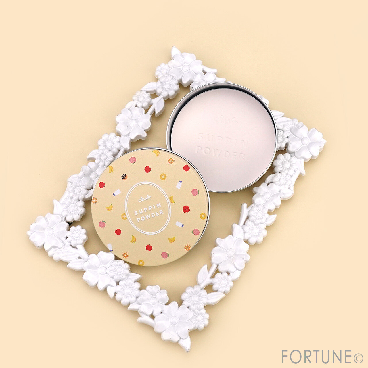 club（クラブ）　『クラブ　すっぴんパウダーC　ミックスジュースの香り』