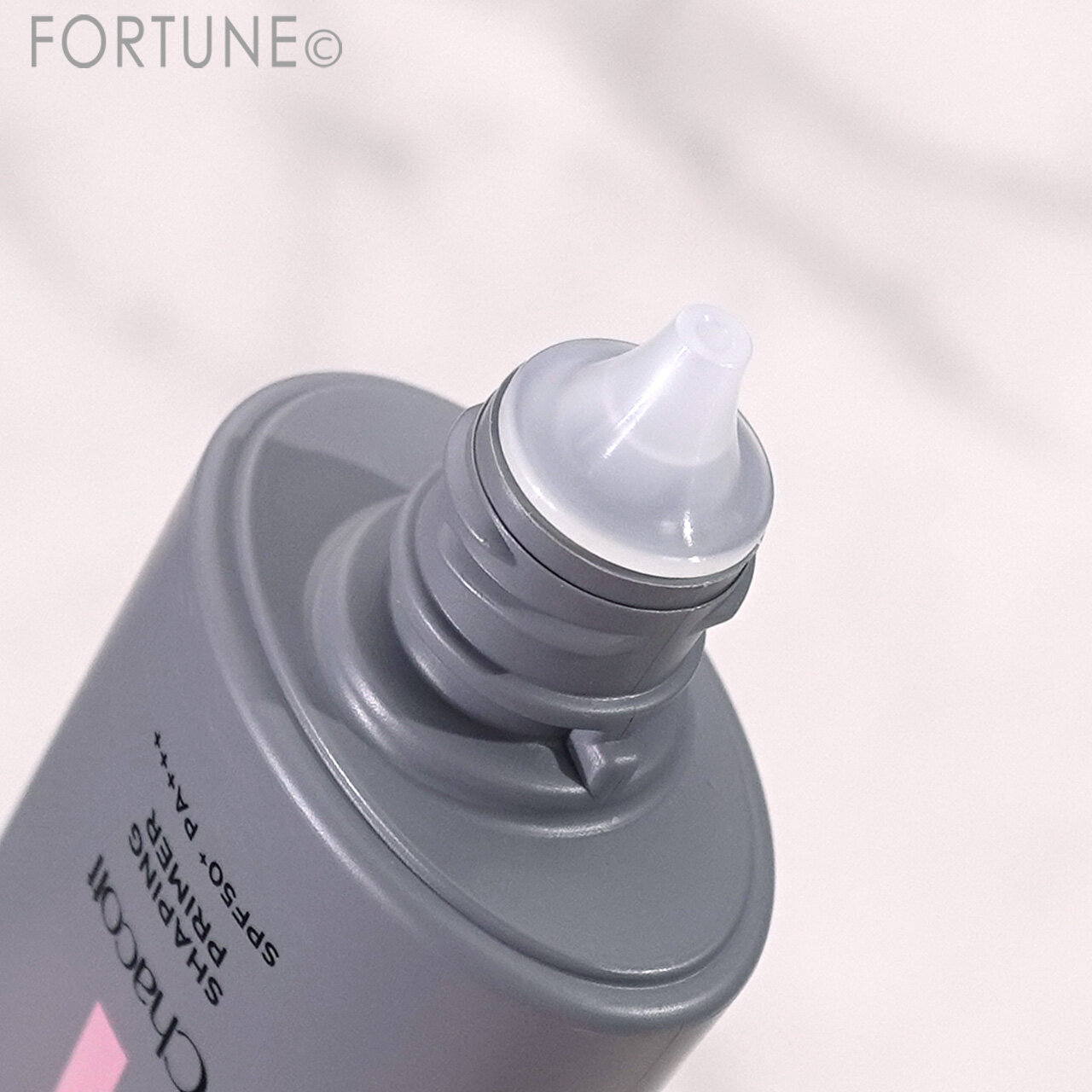 チャコット・コスメティクス　『チャコット　シェイピングプライマー』