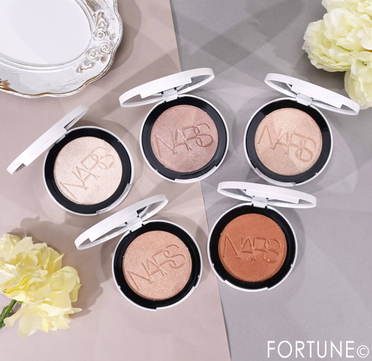 NARS（ナーズ）｜ライトリフレクティング ルミナイジングパウダー