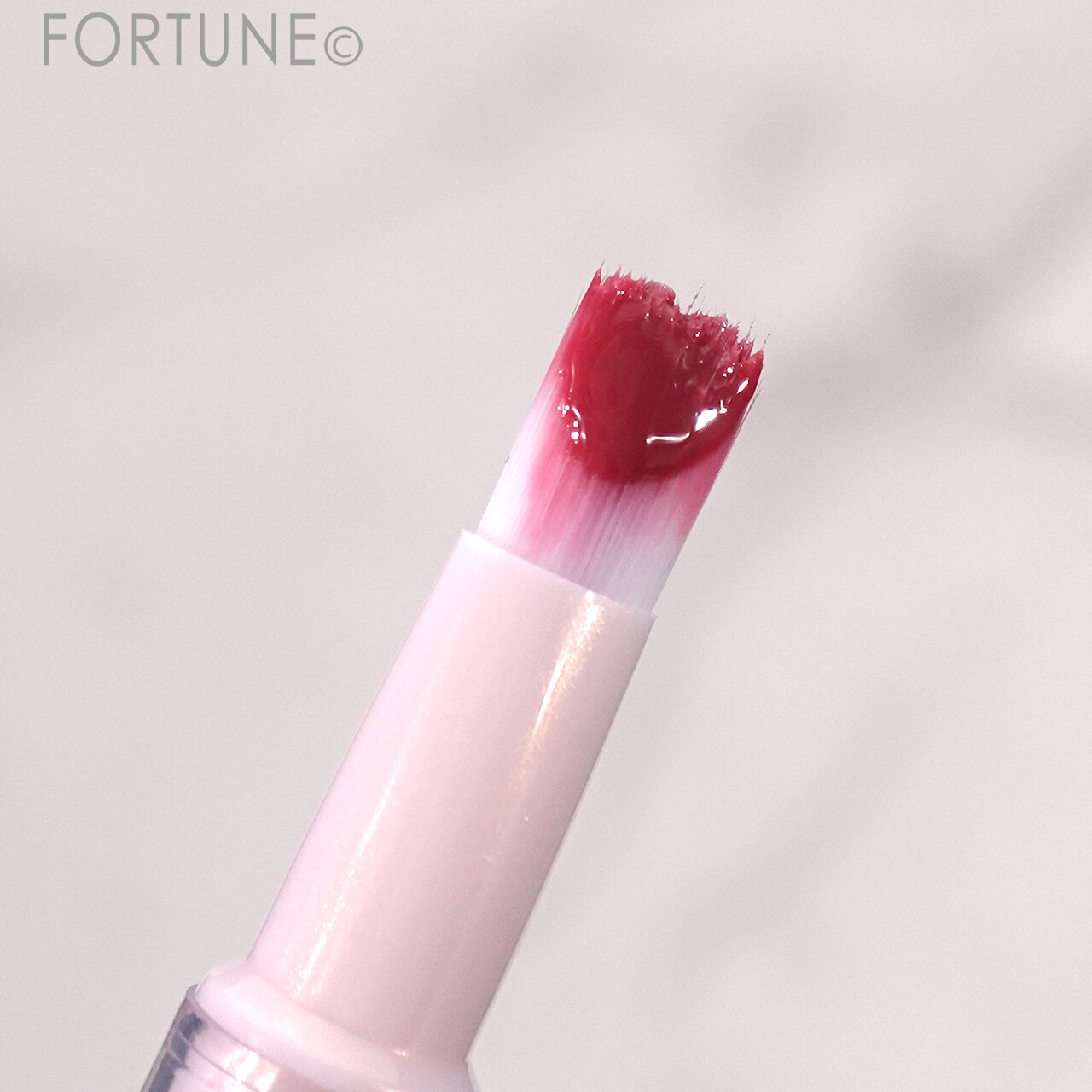 KISS ME FERME（キスミー フェルム）　　『キスミー フェルム 紅筆リップグロウ』