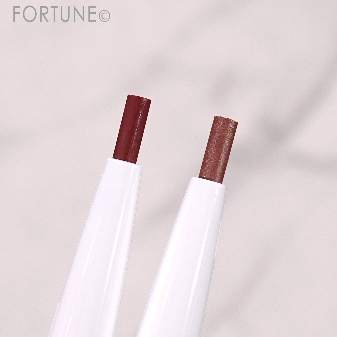 ちふれ　『ちふれ リップ ライナー』　　541　612