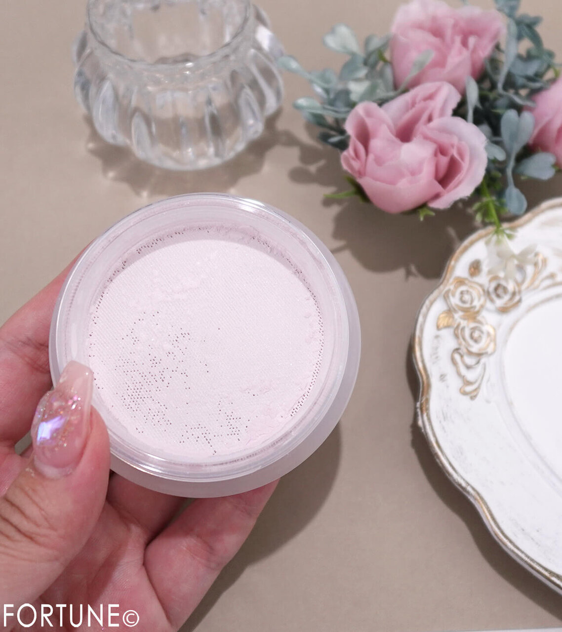 SHISEIDO（資生堂）　エッセンス スキンセッティング パウダー