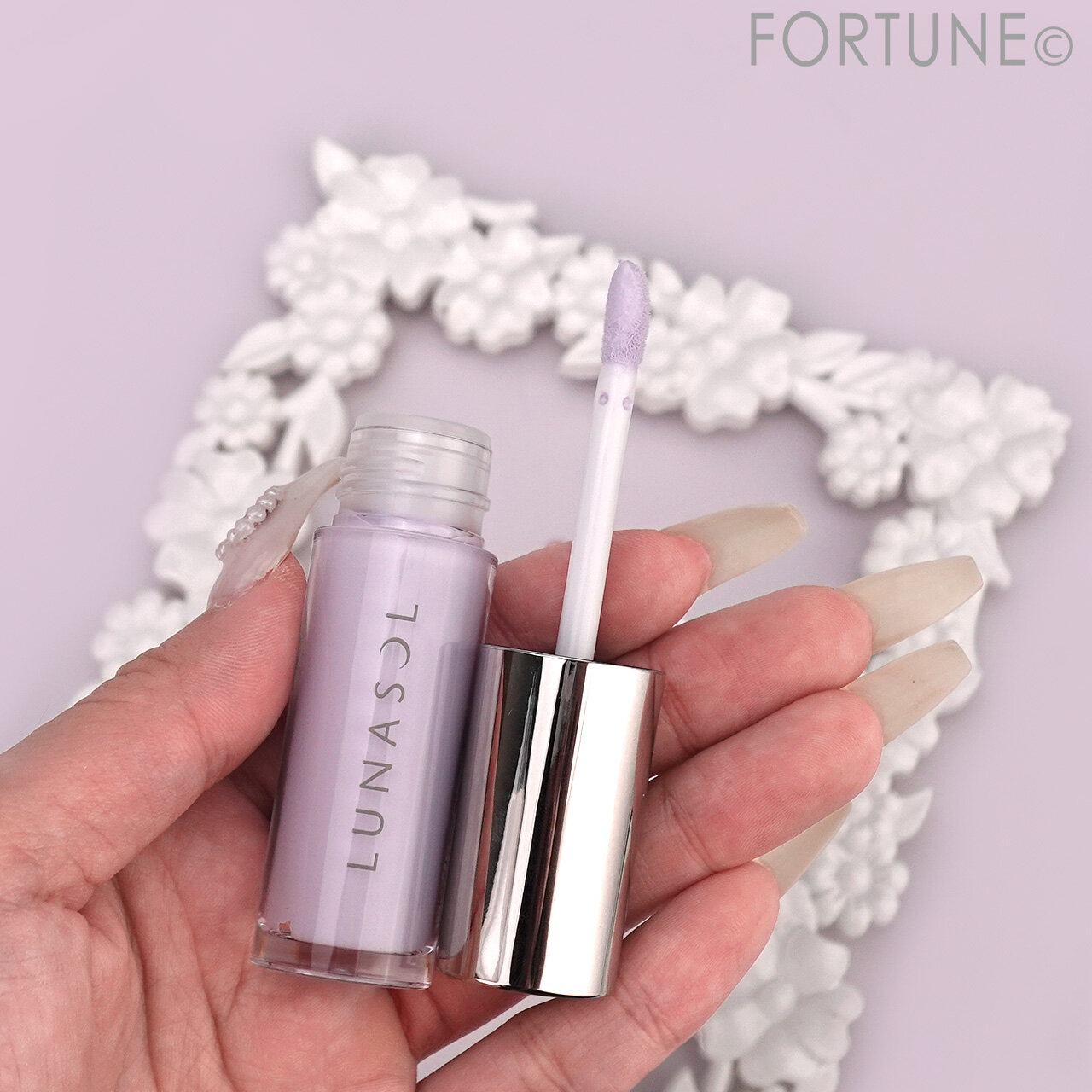 LUNASOL（ルナソル）　『シームレスコレクティングリクイド』　