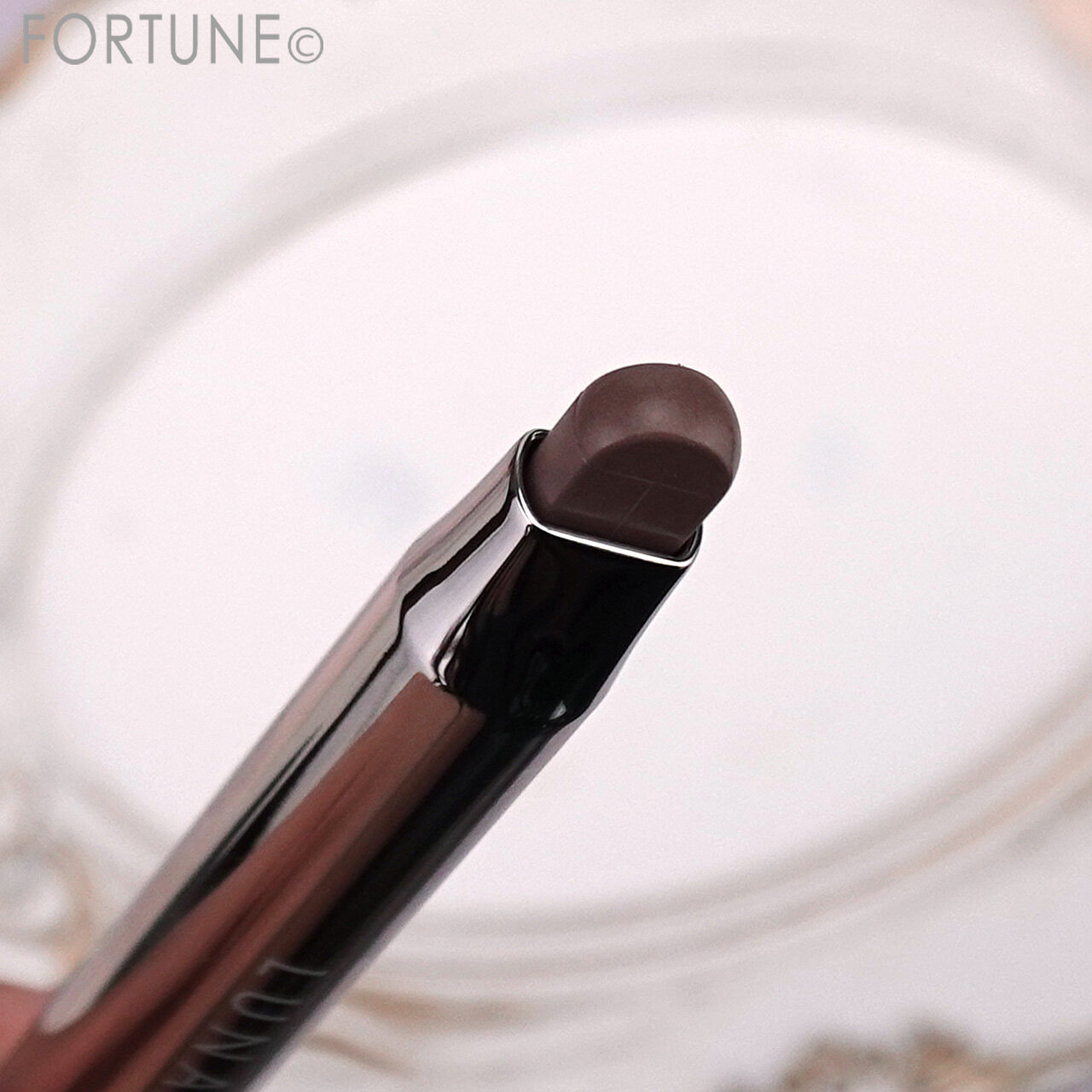 LUNASOL（ルナソル）　『シークレットシェイド』